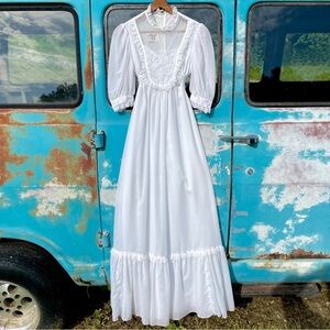 70s Vintage Jody of California Prairie Lace Maxi Dress White Size 7 (XS)